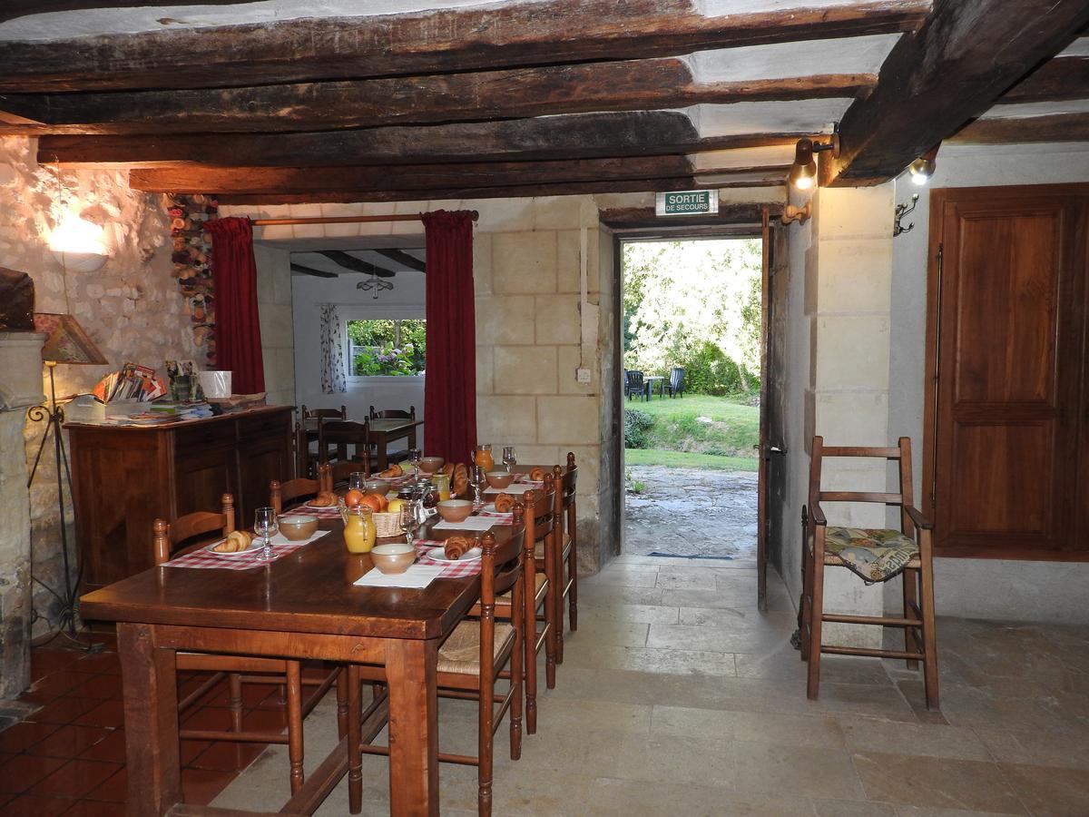 Bed and Breakfast Le Moulin De Saussaye Crouzilles Экстерьер фото